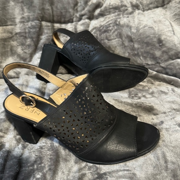 SOUL Naturalizer Black Cutout Heels - Picture 2 of 6